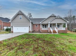 4500 Pine Vista Ln, Greensboro, NC 27406