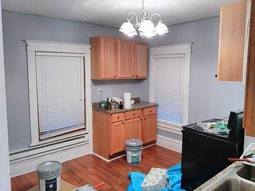 5th image of 734 Bradley St #2