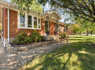 6137 Perma Dr, Louisville, KY 40218