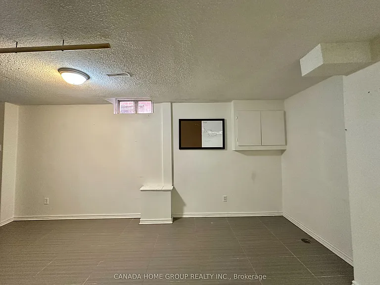 303 Riel Dr — Photo 21