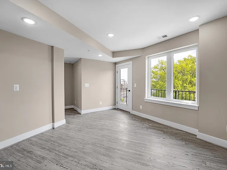 1617 Rhode Island Ave NE #402 — Photo 5