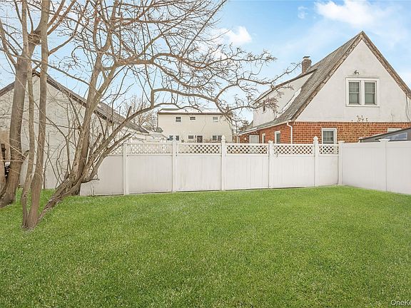 3rd image of 58 Remsen Avenue