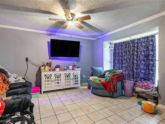 5th image of 10812 Stanley Aubin Ln