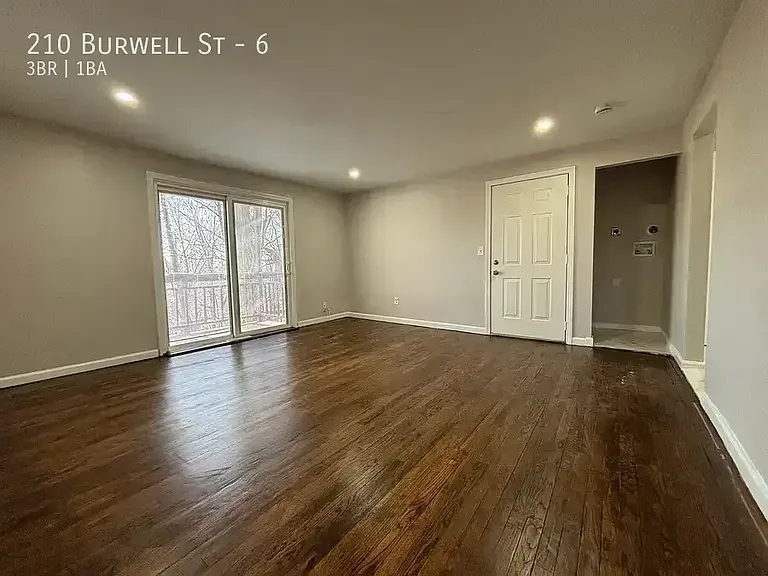 210 Burwell St #6 — Photo 6