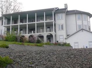 48 Juniper Ridge Dr, Feeding Hills, MA 01030