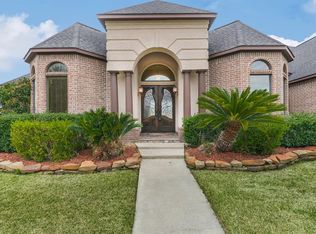 5901 Oak Leaf Ct, Conroe, TX 77304