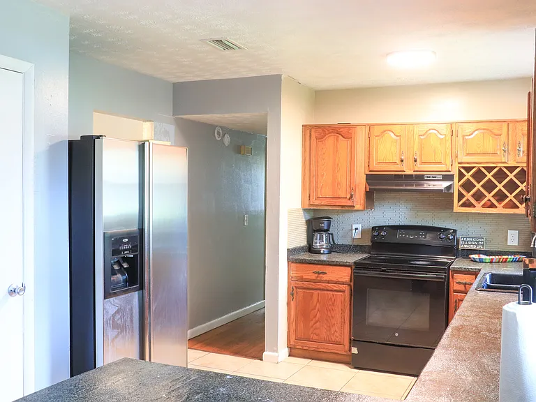 2843 Shady Oak Ln — Photo 21