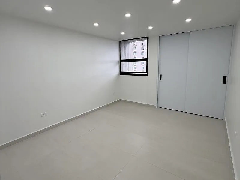 3 bed, 2.0 bath, 1549 sqft, $3,000 — Photo 4