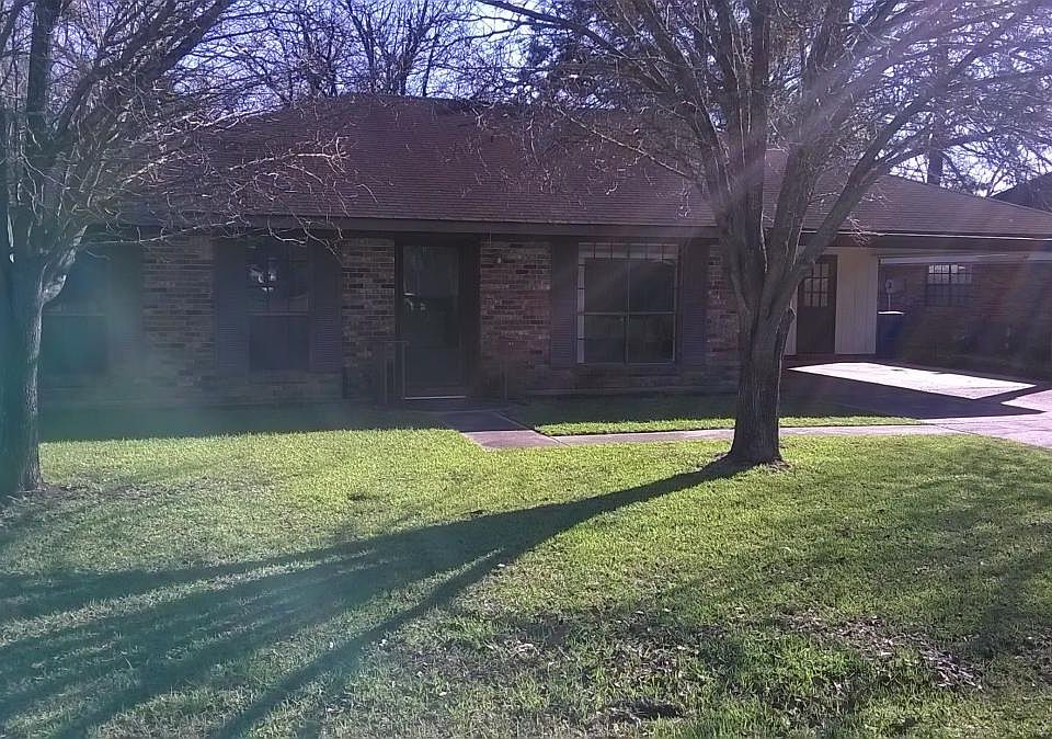1st image of 218 San Carlos Cir