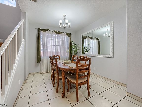 4th image of 5524 Merriweather Dr
