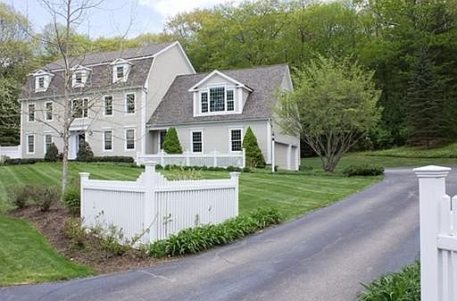 1st image of 7 Steeplechase Dr