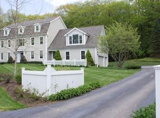 7 Steeplechase Dr, Medfield, MA 02052