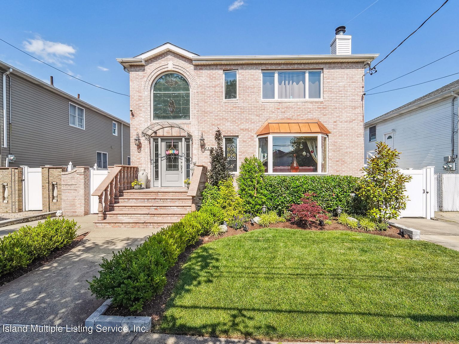 379 Manhattan St, Staten Island, NY 10307 | Zillow