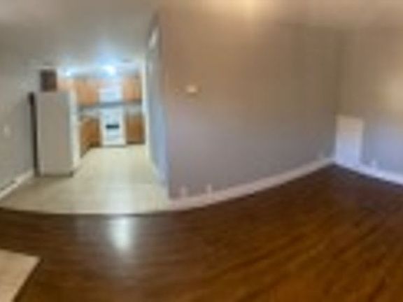 4th image of 119 N Jefferson St #117