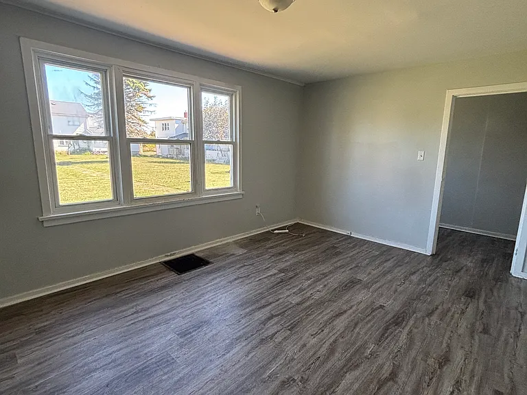 18 Caen Ct #4 — Photo 11