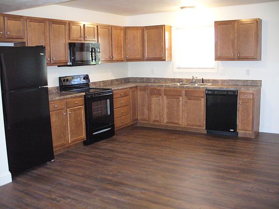 2nd image of 675 Morris Ave #102