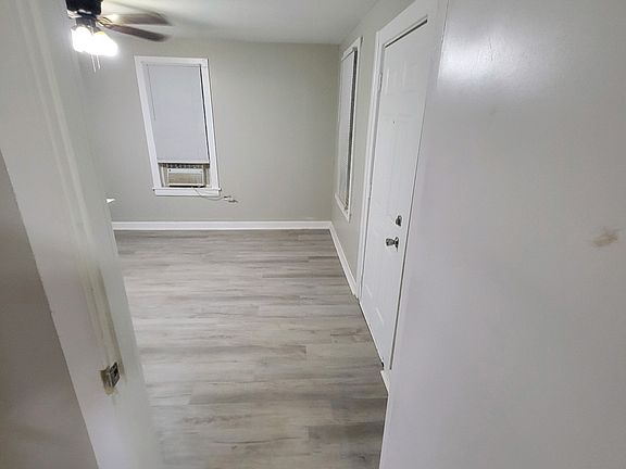 4th image of 1322 Dodd St