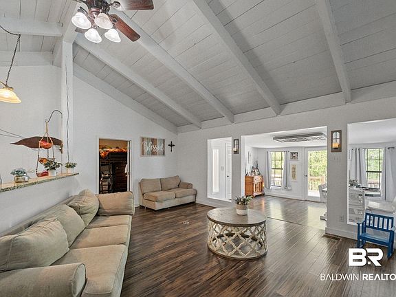 5th image of 18750 Highland Dr