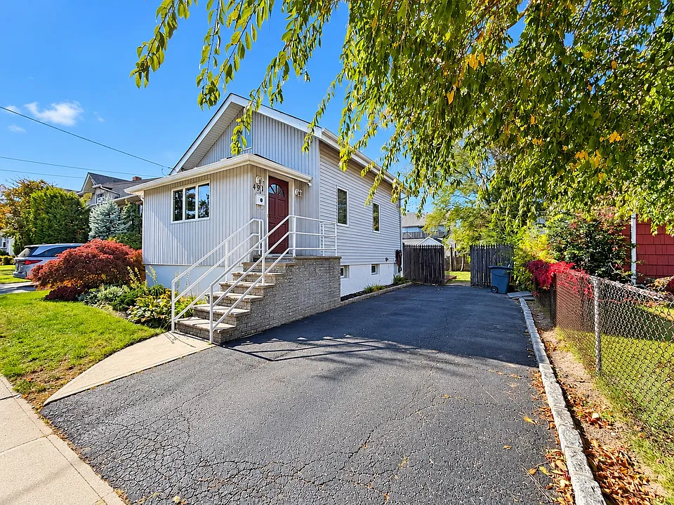 491 Oakland Ave
