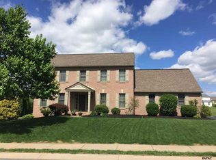 1358 Sterling Dr, York, PA 17404