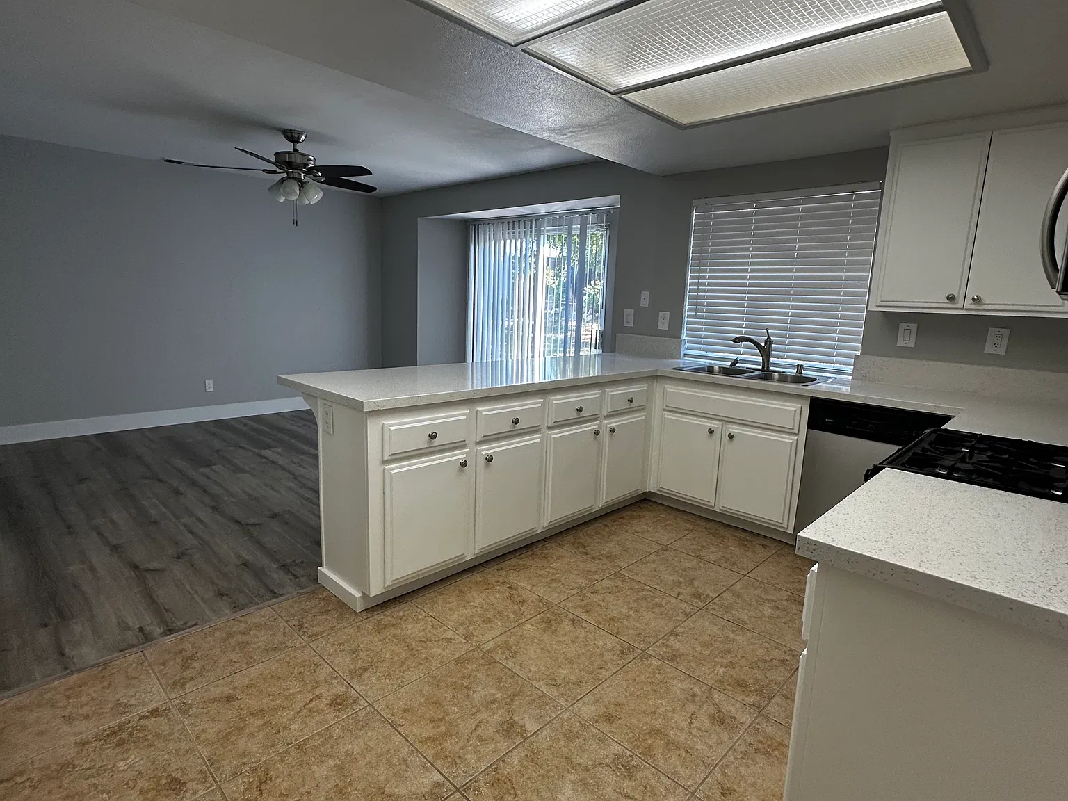 4 bed, 1471 sqft, $3,500 — Photo 2
