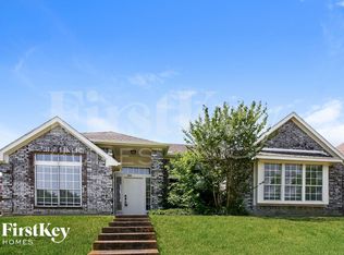 2020 Spring Mills Rd, Mesquite, TX 75181