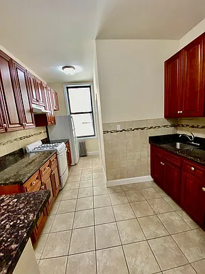 Rented by Douglas Elliman | media 8