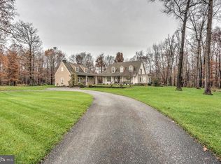 1 Forever Ln, Paradise, PA 17562