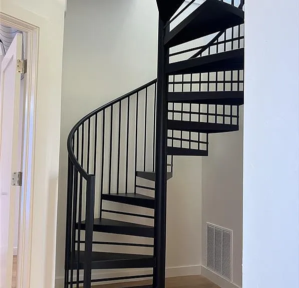 1640 Spoke St #3 — Photo 14