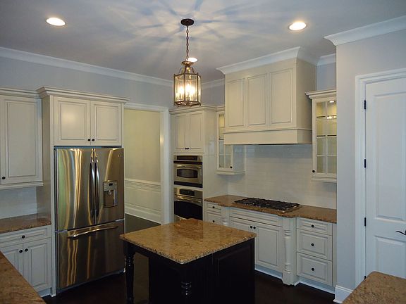 2nd image of 162 Hopkinton Dr