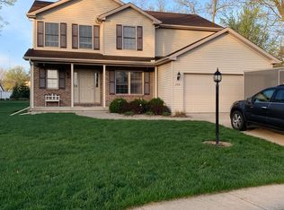 103 Country Ridge Ct, East Peoria, IL 61611