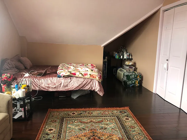 10 Underwood Park — Photo 25