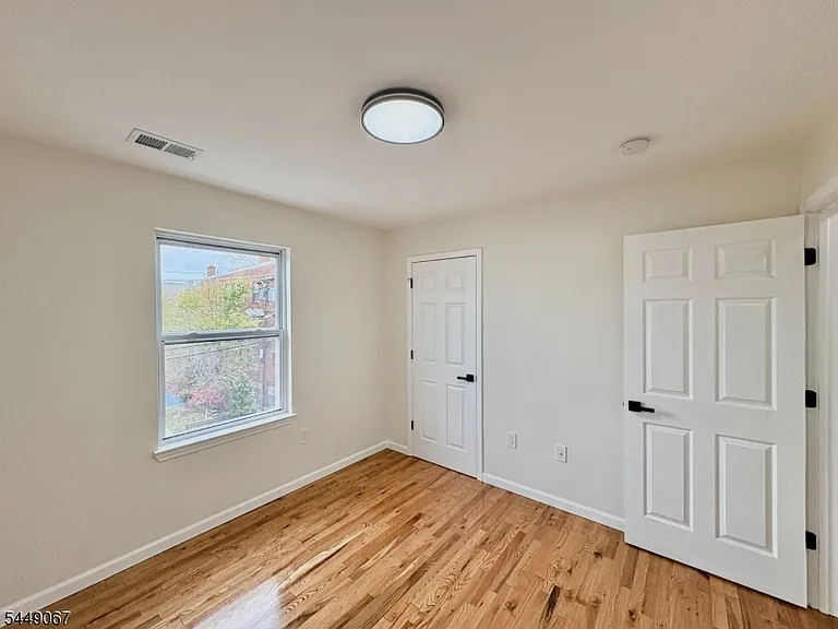 156 Ridgewood Ave #1 — Photo 8