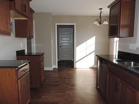 5th image of 6 Hazelwood Ct Lot 6