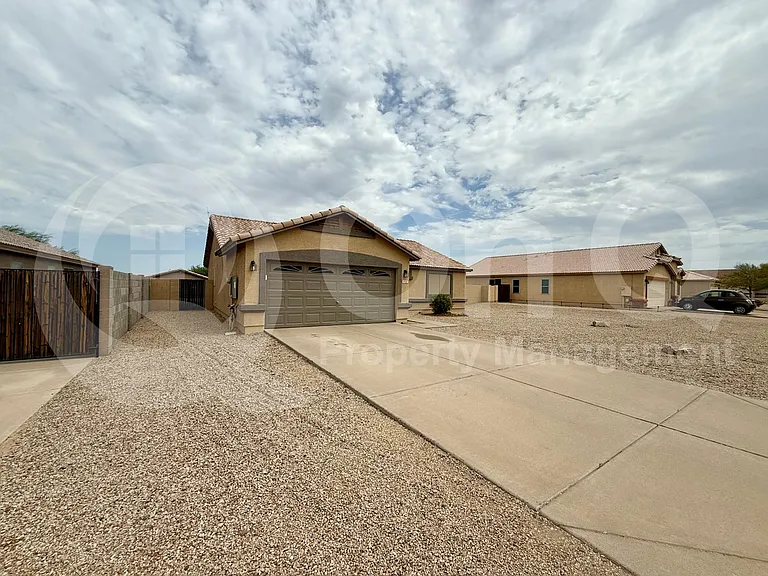 1710 E South Mountain Ave — Photo 3