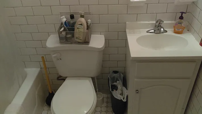 Rented by The Hamilton Group | media 7