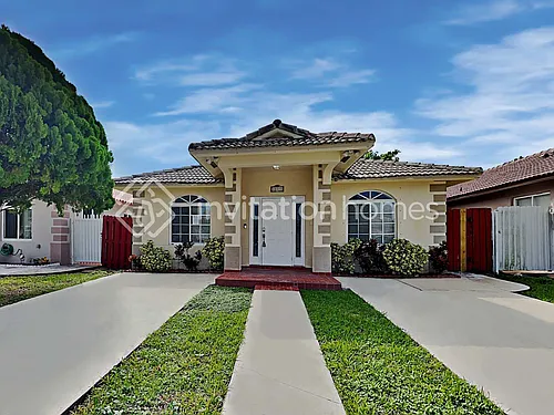 10088 NW 126th Ter Photo 1