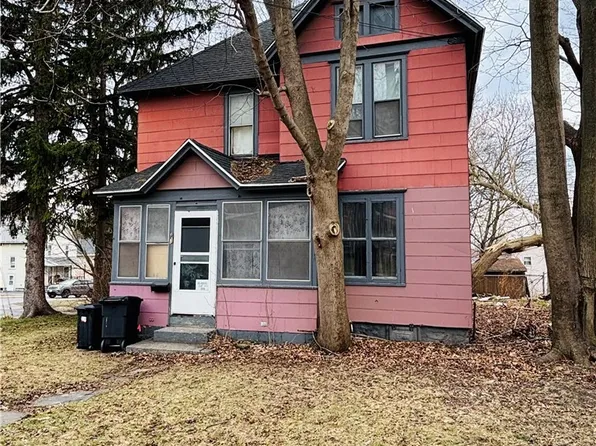 43 Grant Ave, Auburn, NY 13021