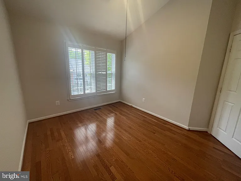 8845 Eagle Rock Ln — Photo 26