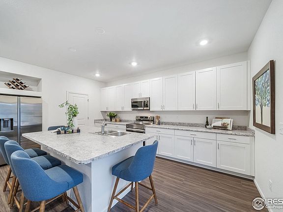 4th image of 3876 Sprucewood Dr