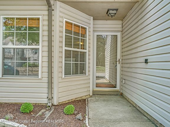 3rd image of 2602 Grassy Hollow Drive