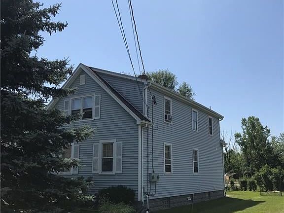 3rd image of 361 Vistula Ave