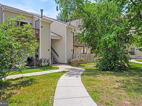 2nd image of 1095 Tristram Cir