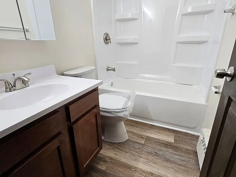 4912 Douglas Rd — Photo 41