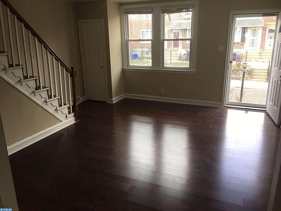 2nd image of 4418 Oakmont St