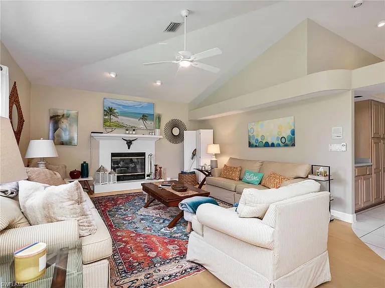 2031 Teagarden Ln — Photo 15