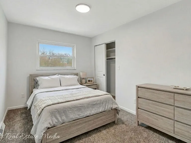 4220 Boudinot Ave — Photo 7