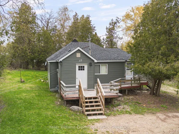 13 Arthur St, Collingwood, ON L9Y 0X2