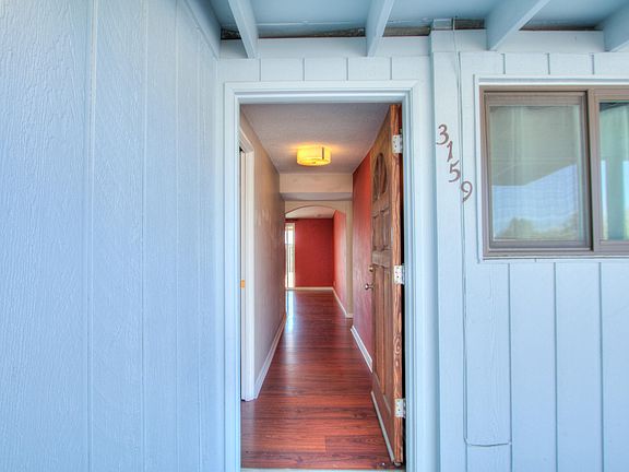 3rd image of 3159 W Calle Cereza