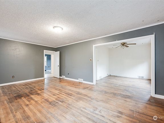 3rd image of 6314 Pacific Avenue